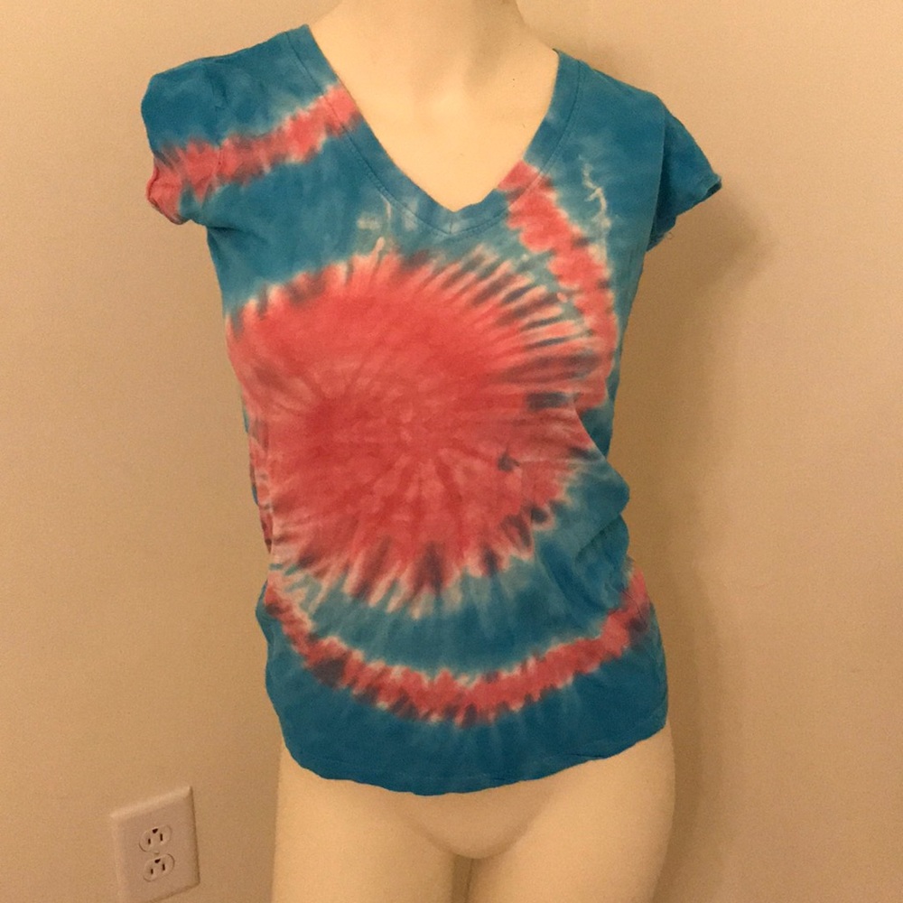 Blue and pink spiral tie dye tee shirt